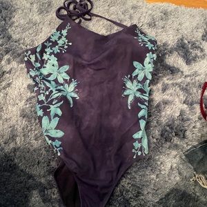 Full coverage one peice bathing suit with pads